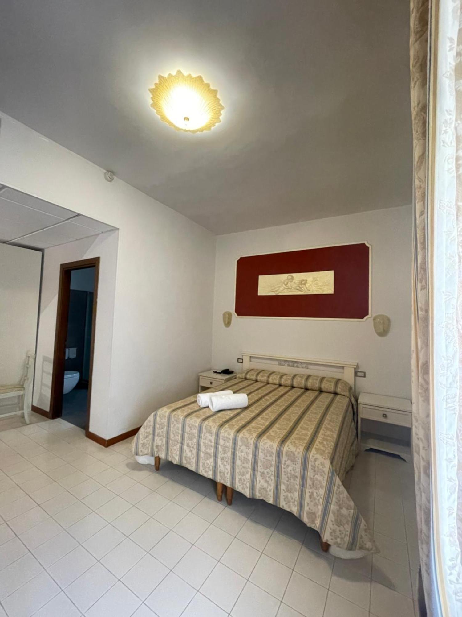 Platani Hotel Bolsena Exterior foto