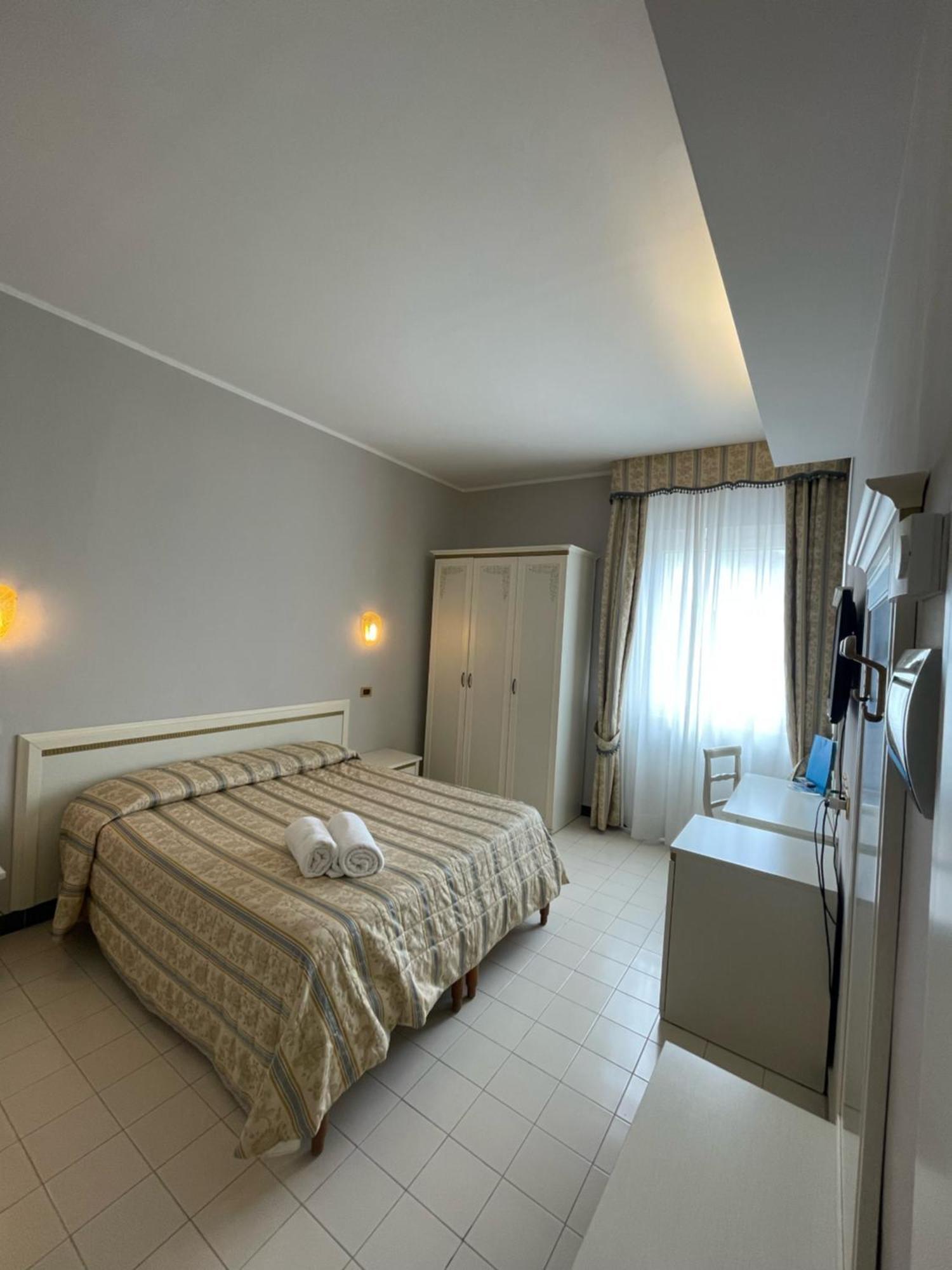 Platani Hotel Bolsena Exterior foto